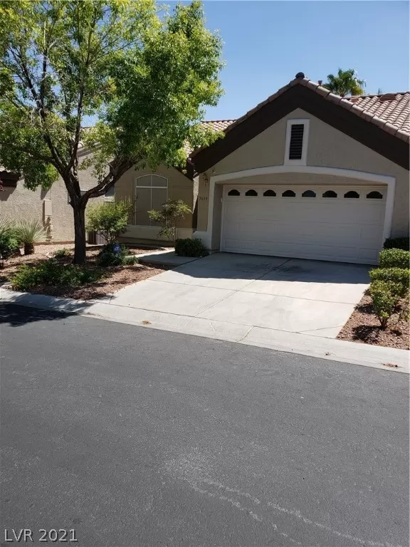 MLS: 2327604 Condo For Sale