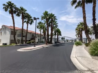 Photo #1: 2327612 Listing 