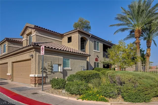 MLS: 2327615 Condo For Sale