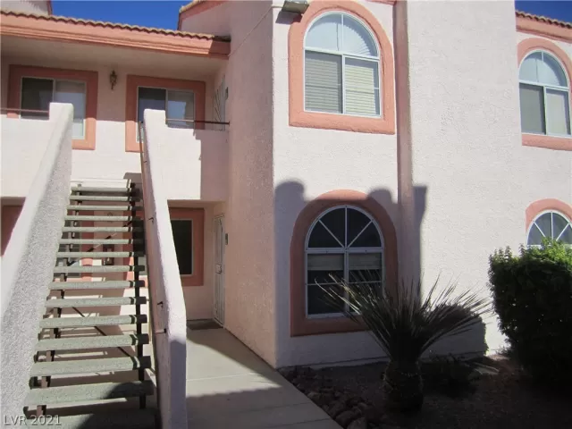 MLS: 2327621 Condo For Sale