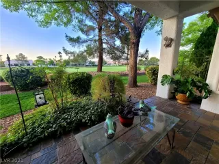 Photo #1: 2327657 Listing 