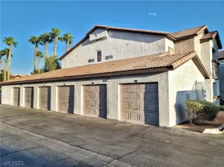 Photo #6: 2327674 Listing 