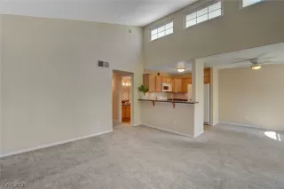 Photo #2: 2327681 Listing