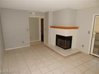 Photo #4: 2327684 Listing 