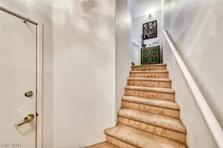 Photo #2: 2327694 Listing 