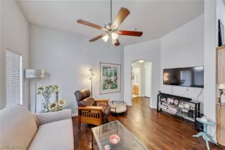 Photo #6: 2327694 Listing 