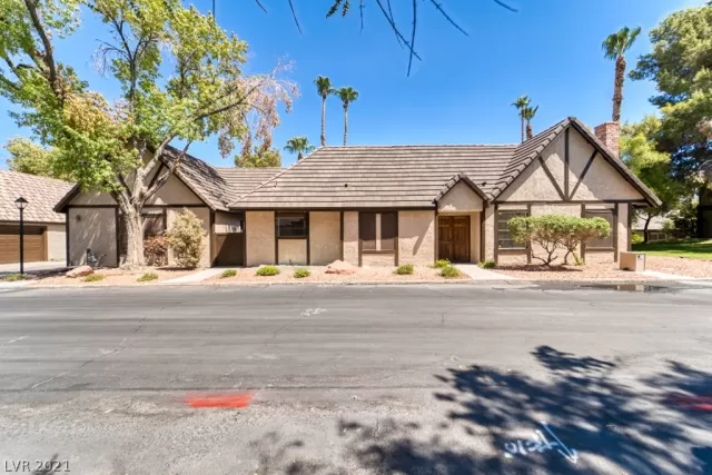 MLS: 2327702 Condo For Sale