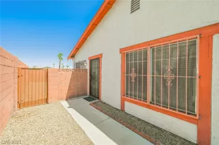 Photo #4: 2327719 Listing 