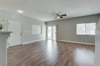 Photo #1: 2327722 Listing