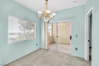 Photo #6: 2327725 Listing