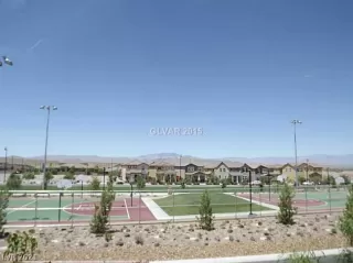 Photo #4: 2327807 Listing