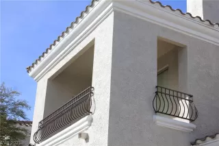 Photo #2: 2327824 Listing 
