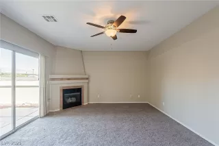 Photo #4: 2327856 Listing 