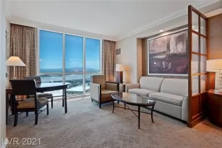 Photo #3: 2327866 Listing 