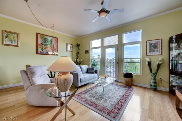 MLS: 2327920 Condo For Sale