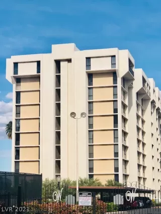 Photo #1: 2328005 Listing 