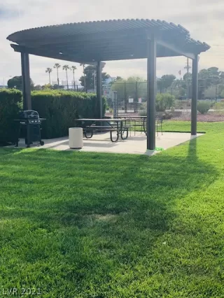 Photo #4: 2328005 Listing 