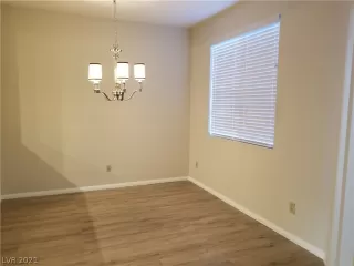 Photo #3: 2328021 Listing