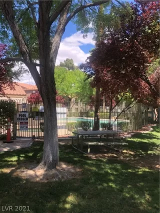 Photo #1: 2328050 Listing