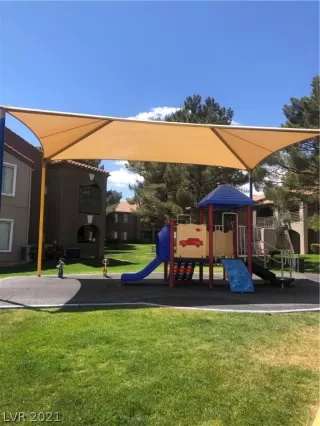 Photo #2: 2328050 Listing