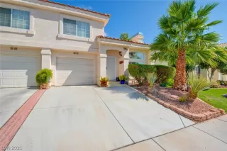 Photo #1: 2328060 Listing