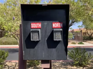 Photo #4: 2328068 Listing 