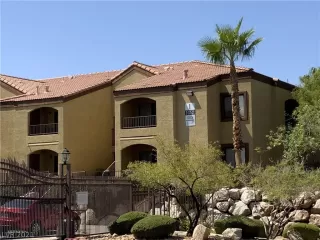 Photo #6: 2328068 Listing 