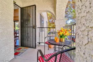 Photo #2: 2328110 Listing 