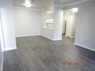 Photo #4: 2328119 Listing 