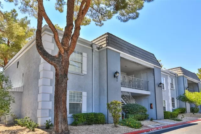 MLS: 2328129 Condo For Sale