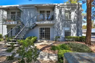 Photo #1: 2328129 Listing