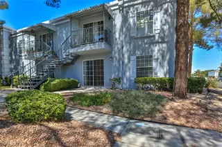 Photo #4: 2328129 Listing