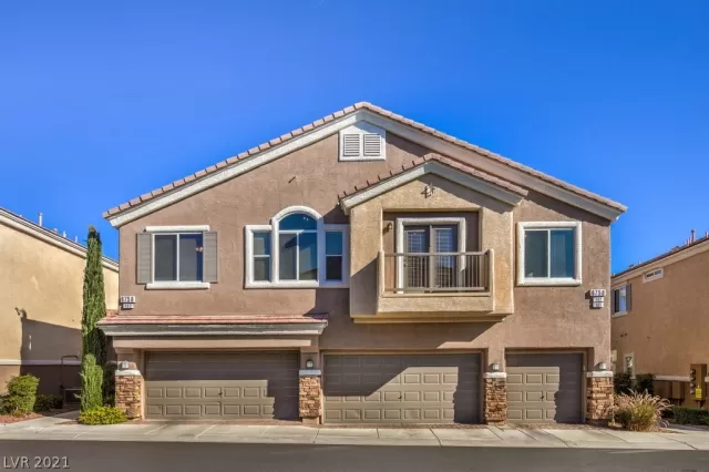 MLS: 2328152 Condo For Sale