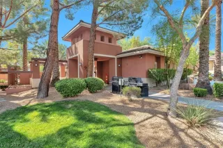 Photo #2: 2328171 Listing 