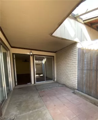 Photo #5: 2328205 Listing 