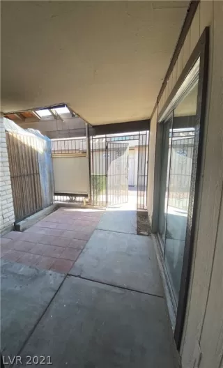 Photo #6: 2328205 Listing 