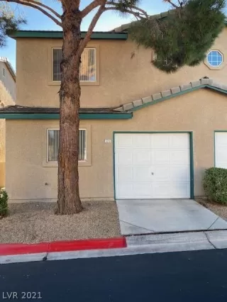 Photo #3: 2328207 Listing