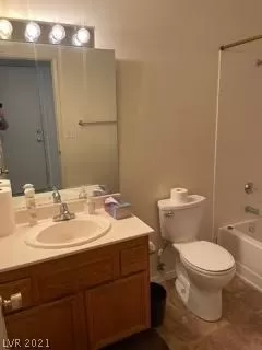 Photo #6: 2328207 Listing