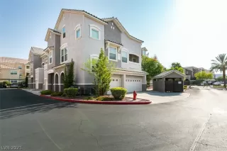 Photo #1: 2328216 Listing 