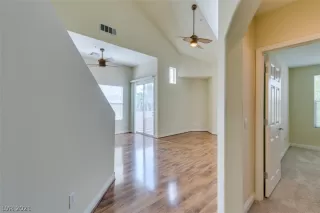 Photo #2: 2328216 Listing 