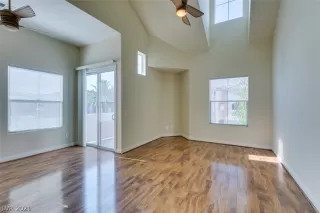 Photo #3: 2328216 Listing 