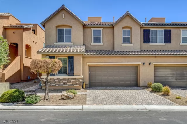 MLS: 2328247 Condo For Sale