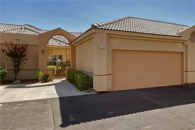 MLS: 2328270 Condo For Sale