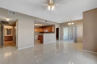 Photo #2: 2328284 Listing