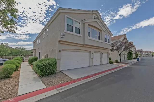 MLS: 2328325 Condo For Sale