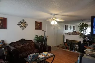 Photo #2: 2328334 Listing