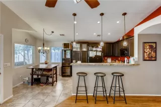 Photo #1: 2328338 Listing