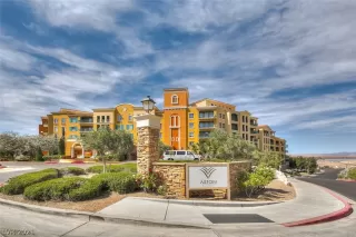 Photo #1: 2328424 Listing