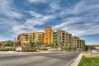 Photo #2: 2328424 Listing