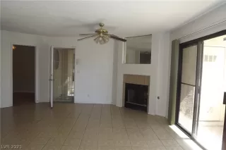 Photo #5: 2328441 Listing 